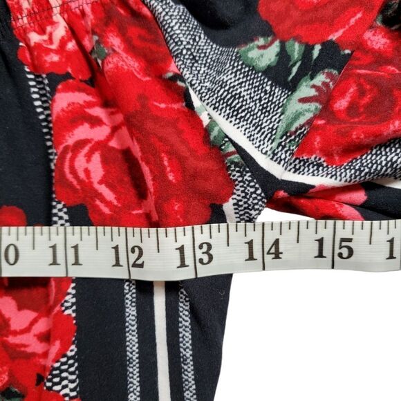 Black & white with red roses bodycon S - Picture 3 of 5